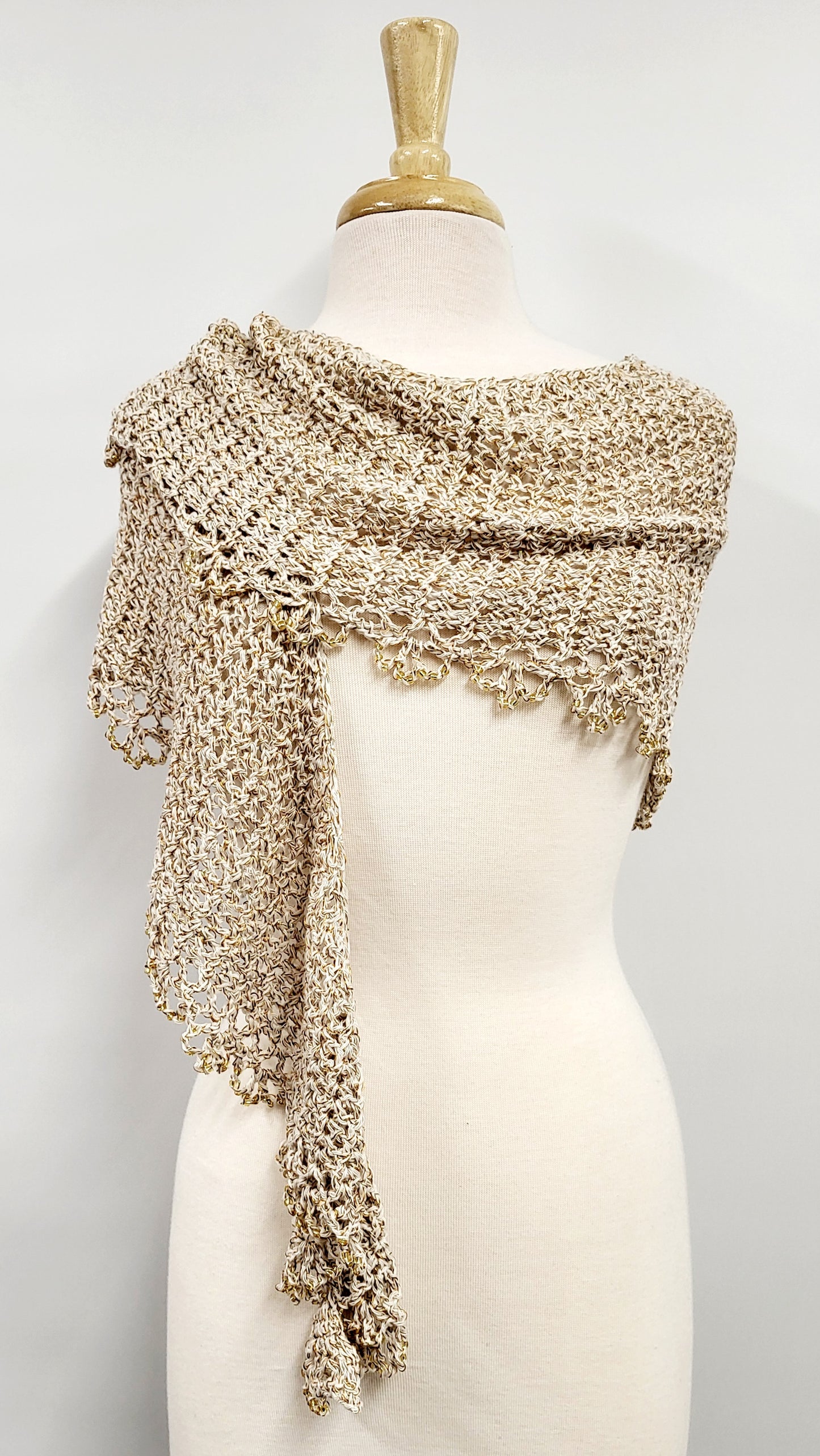 MPA - Châle Florescence tricoté au crochet, beige et doré